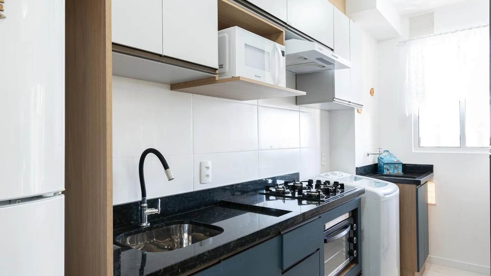 Apartamentos Piçarras: Beachfront Comfort with Pool and 24/7 Security