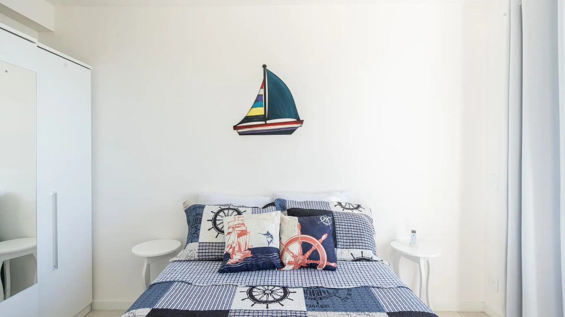 Apartamentos Piçarras: Beachfront Comfort with Pool and 24/7 Security 0*, Picarras Brazil