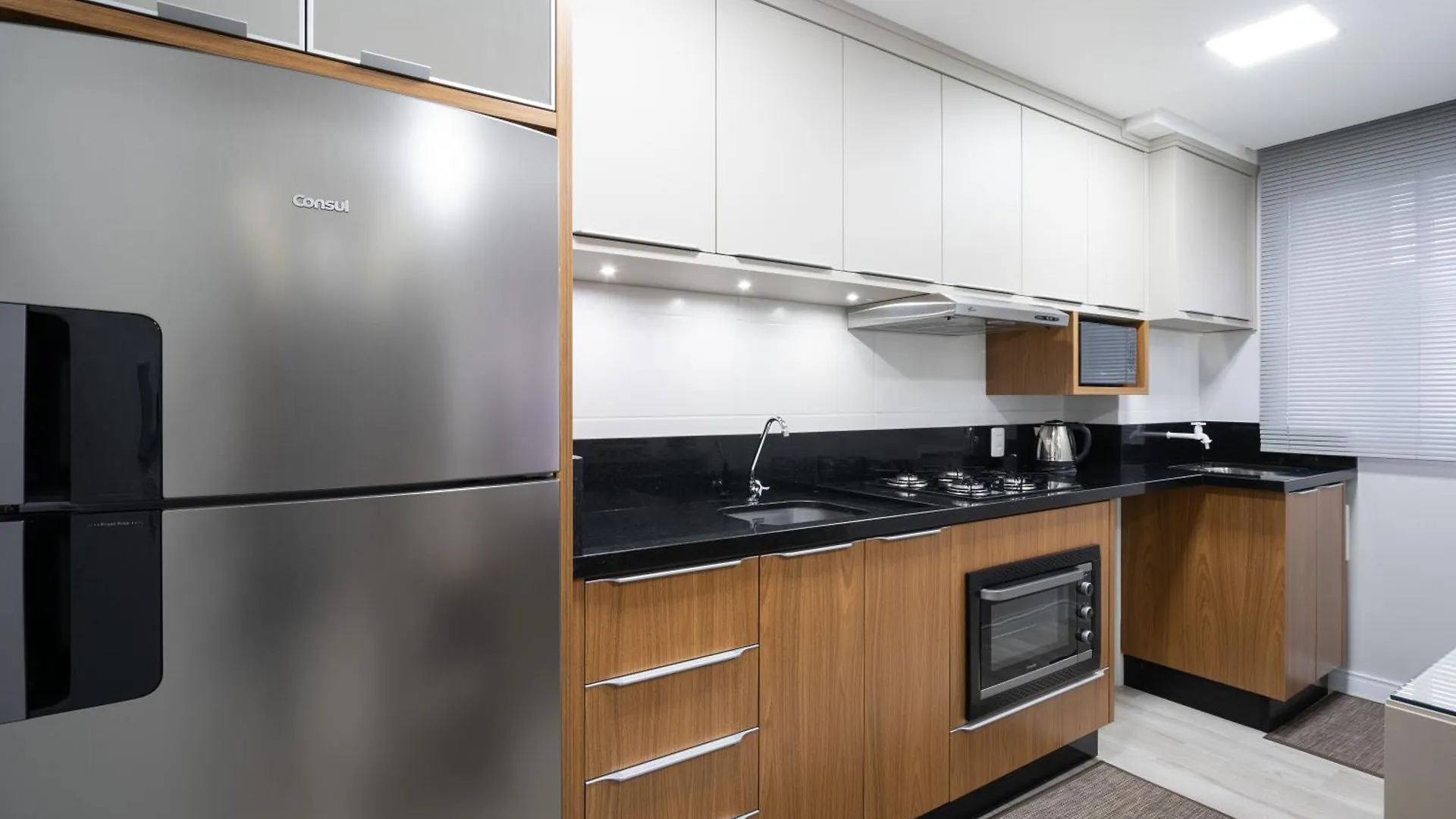Apartment Apartamentos Piçarras: Beachfront Comfort with Pool and 24/7 Security Brazil